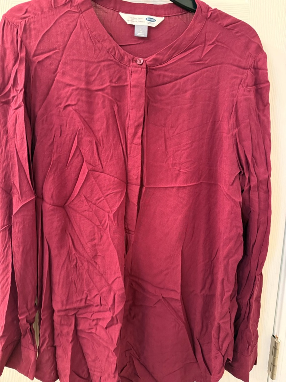 Old Navy Women's Burgundy Button-Neck Tunic